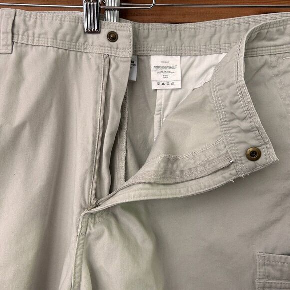 Men's Columbia Size 42 x 9 Shorts Khaki Cargo Pockets‎ Casual Cream Tan Outdoor - Picture 12 of 13